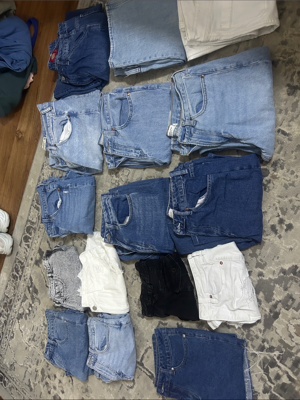 Huge Mixed Blue & White Women’s Jeans Collection